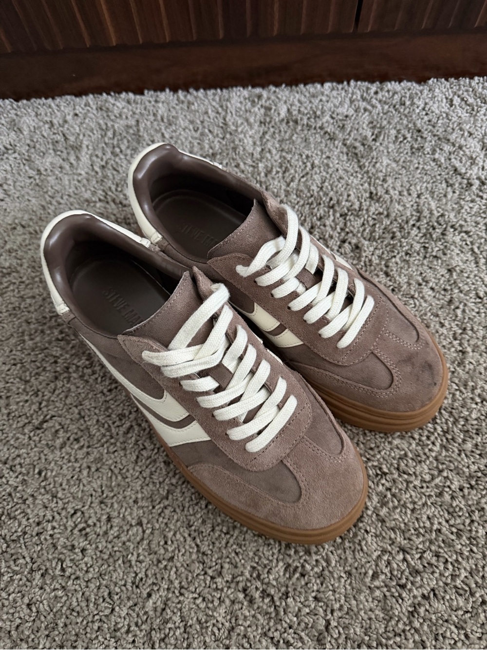 Steve Madden Sneakers